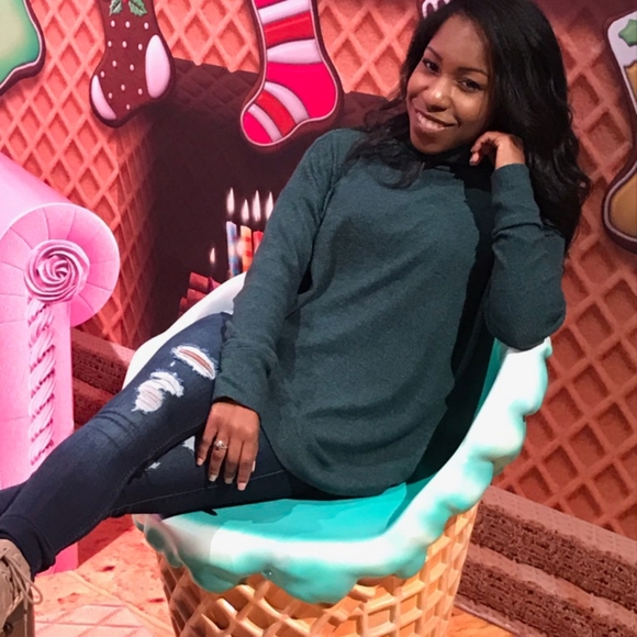 Clearing my closet! - Picture 1 of 1